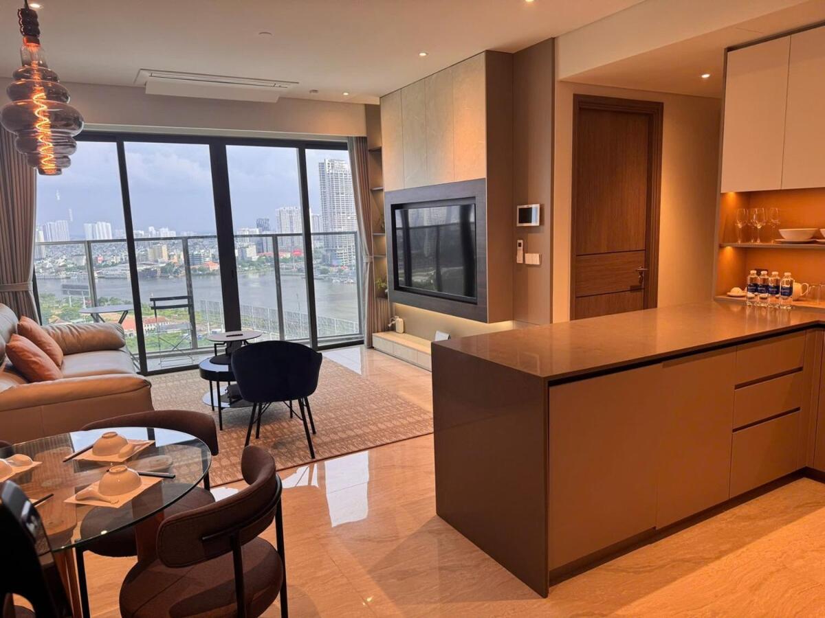 The Opera - Level 22 Skyline Riverview Cbd 78m2